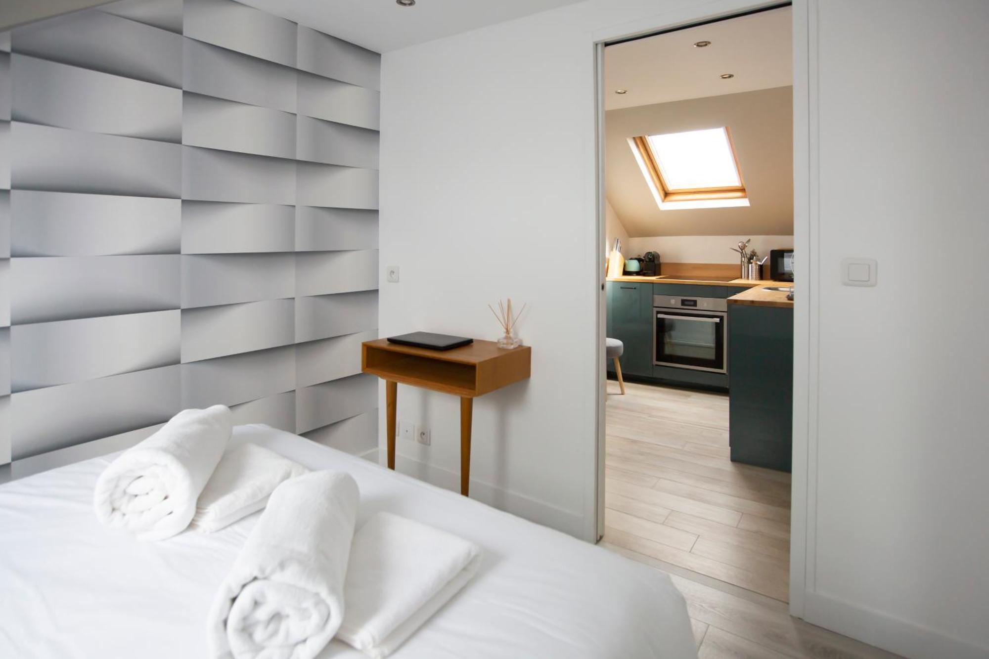 Modern Apartement In The City Center. Poissy Exterior photo